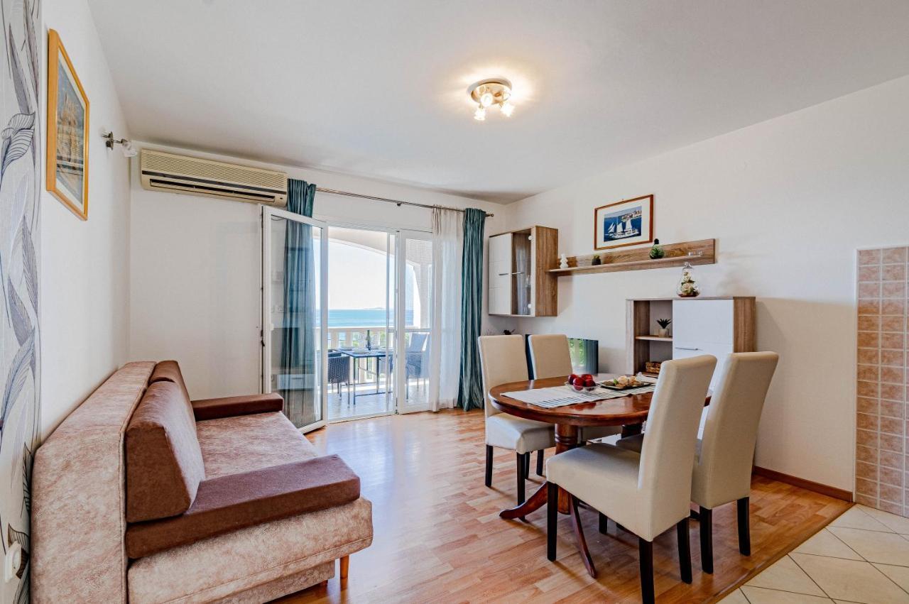 Apartments Separovic Prizba Exterior photo