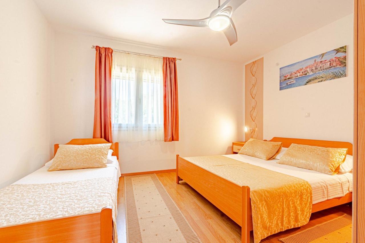 Apartments Separovic Prizba Exterior photo